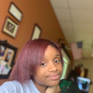 Meet your Posher, Aja